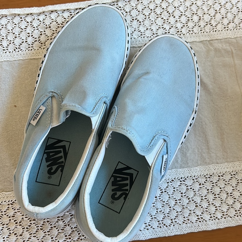 Vans slip on